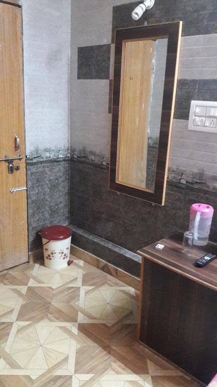 Sai Kripa Guest House Харидвар Экстерьер фото