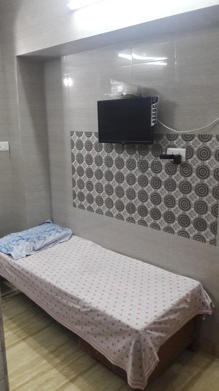 Sai Kripa Guest House Харидвар Экстерьер фото